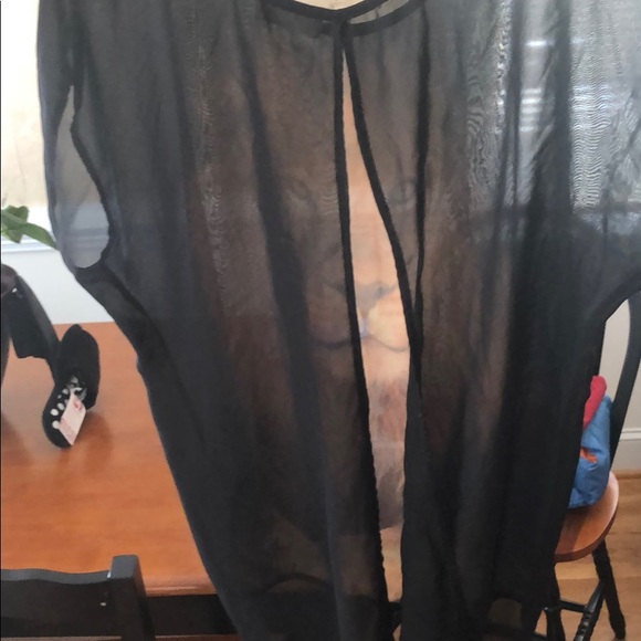 Shirt - Picture 2 of 3